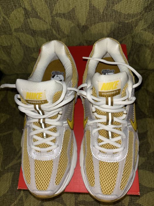 Нови дамски маратонки Nike zoom vomero to 5 w