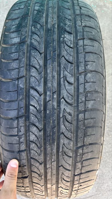 Шины Roadstone R17