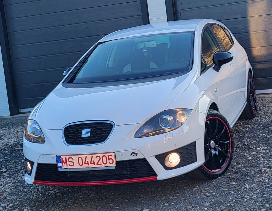 SEAT Leon 2012 — imagine 3