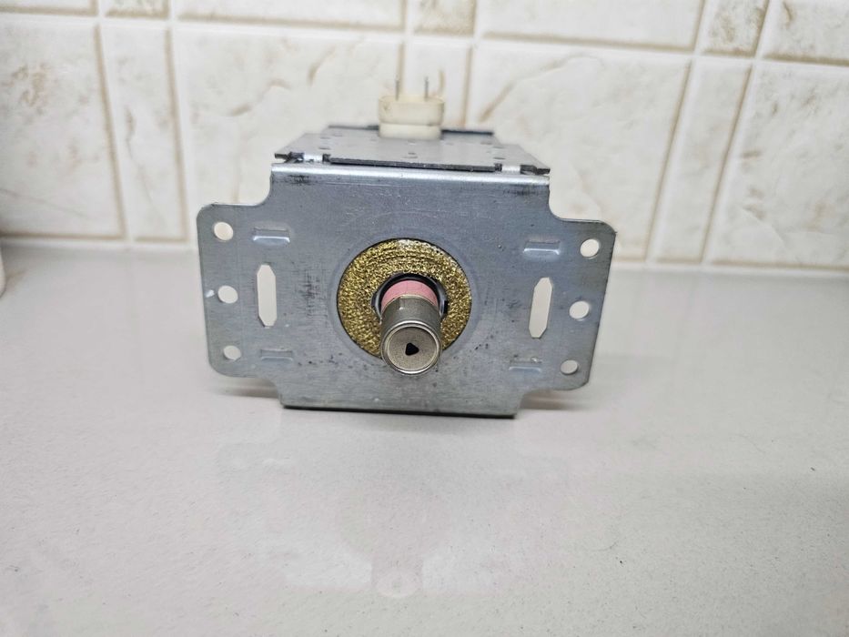 Продам магнетрон от микроволновки