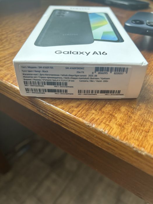 Продам Samsung A16 256gb идеальный
