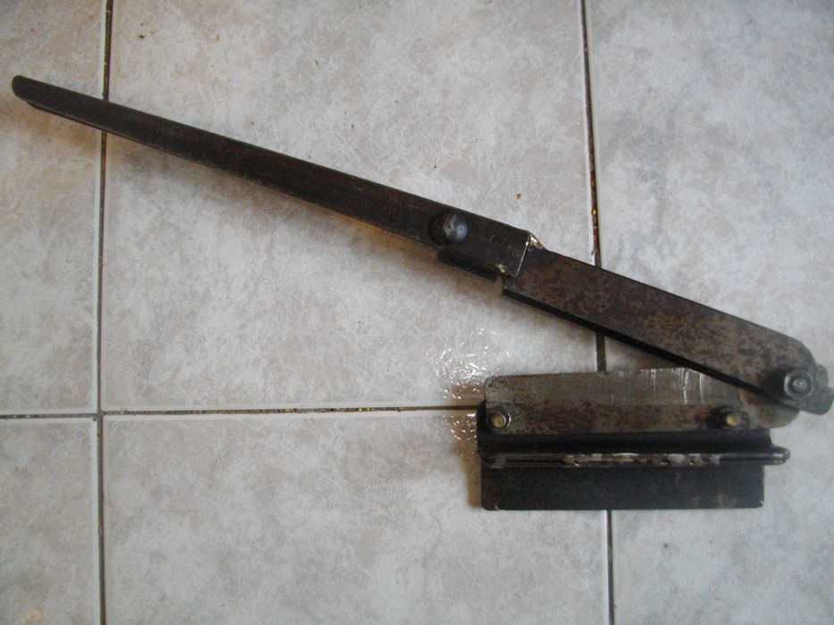 Гилотина/Ножица За Рязане На Ламарина-До 2 мм-Метална-510мм-Лека-Малка