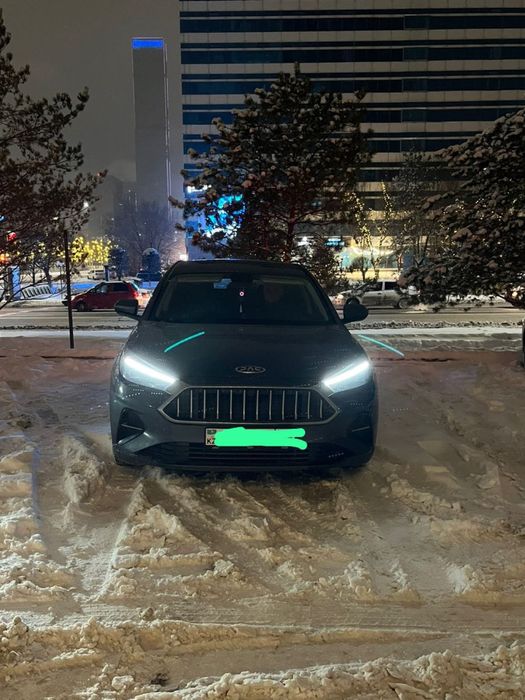 Автомашина марки JAC J7