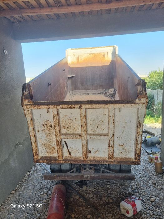 Kamaz borti sotiladi