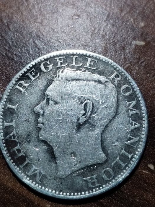 Monedă 500 lei 1944 Regele Mihai l Inscripțio pe muchie NIHIL SINE DEO