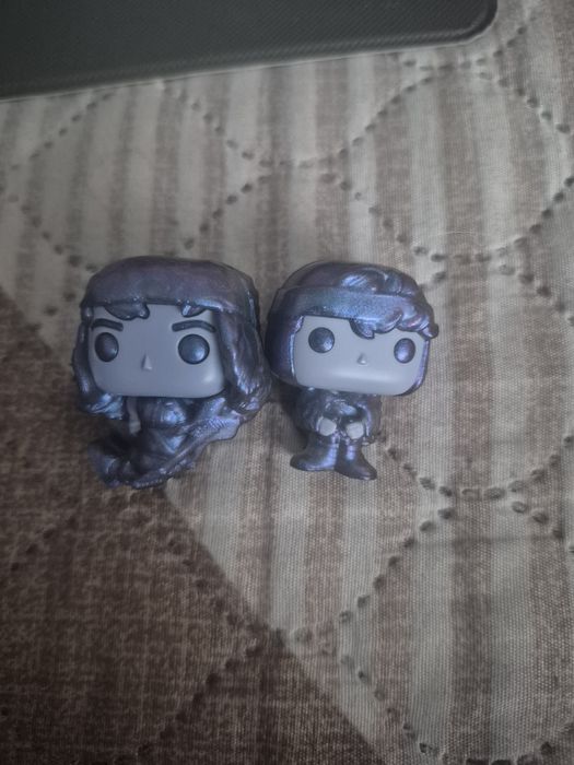 Фигурки Эдди и дастин с изнанки