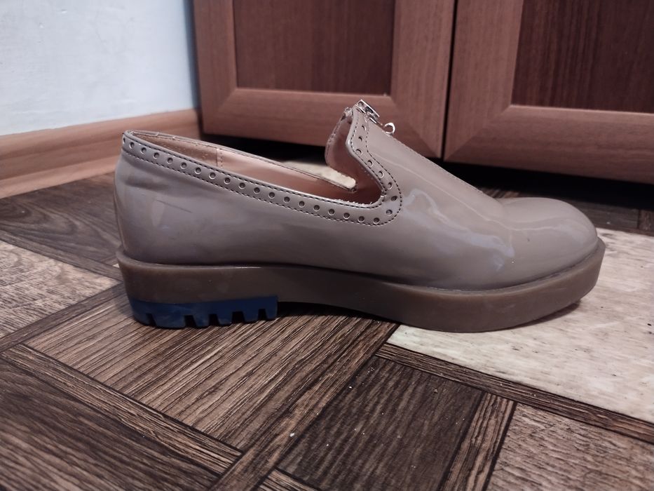 Туфли лакированные