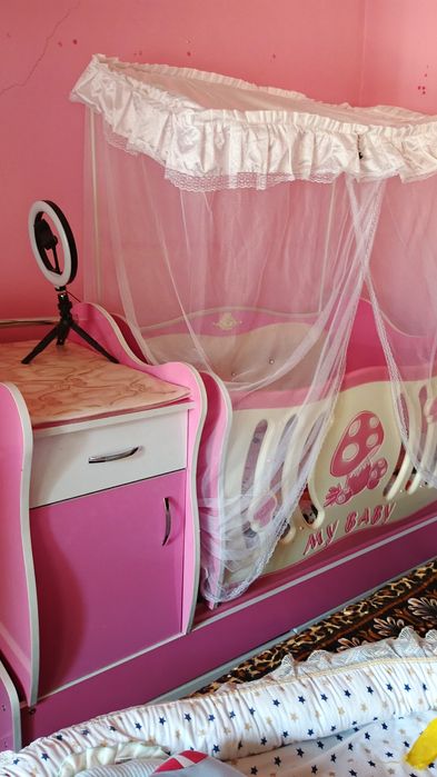 Bolalar uchun yangi kravatcha