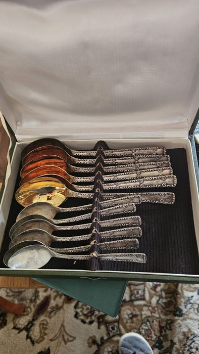 Продаются  4 набора мельхиоровой посуды, советских времен.