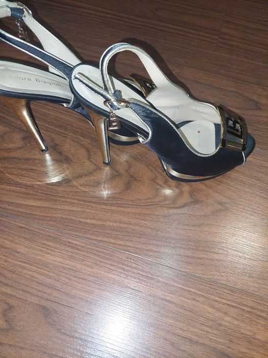 Sandale de la Laura Biagiotti