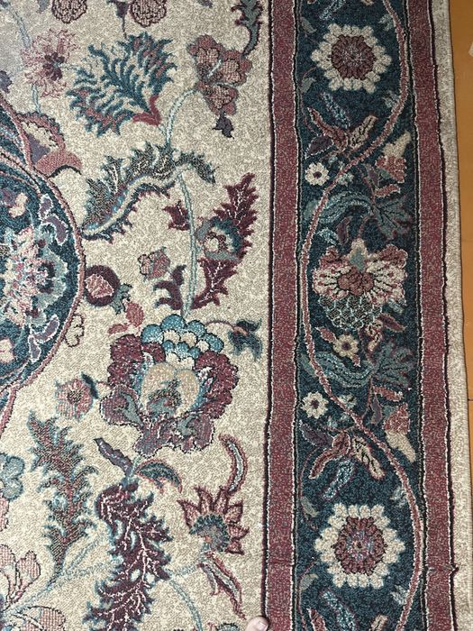 Продам ковры 2 на 3