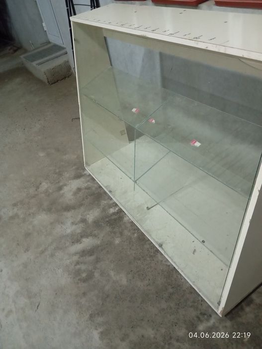 Витрина продам срочно