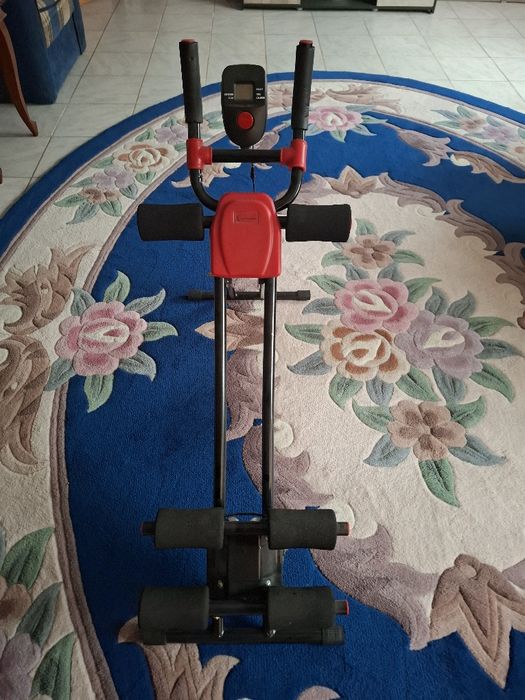 Vând aparat fitness pentru abdomen