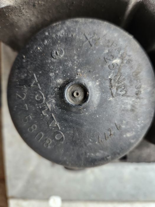 Картер за Волво 2.4i 170кс. Бензин