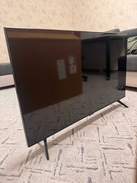 Продавам Samsung 43" Crystal UHD 4K Smart TV (серия CU7100)