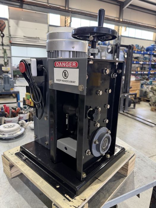 Машина за белене на кабели ф90мм/електрическа белачка