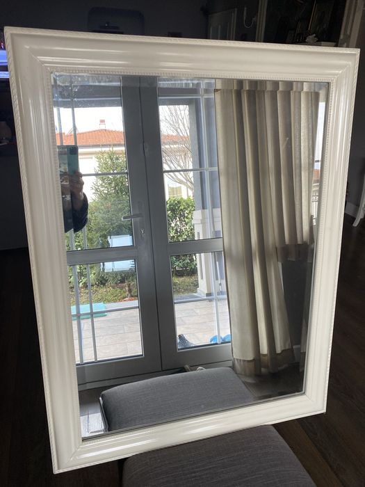 Огледало с рамка