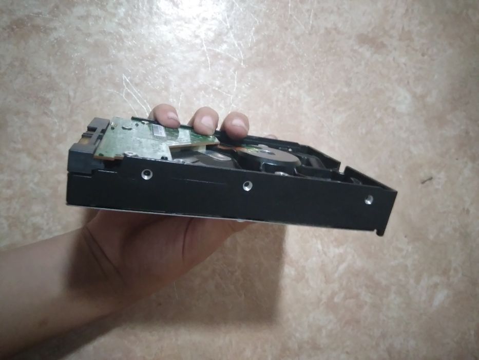 Продам жесткий диск