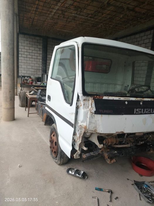Продается кабина Исузу