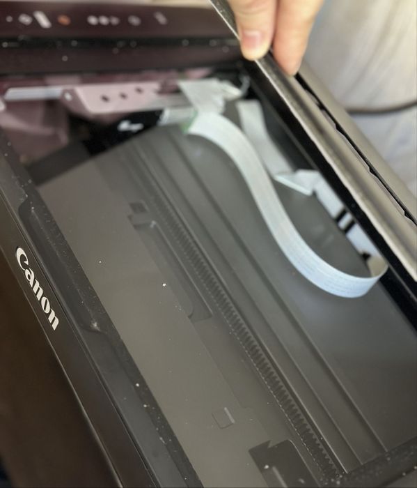 Принтер цвветной,черный,ксерекос