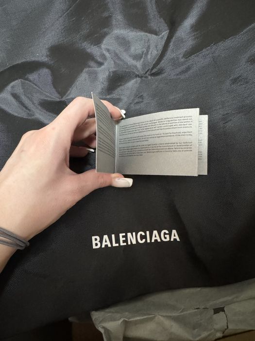 Продам кроссовки 3xl