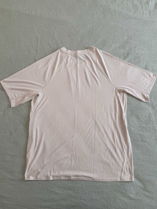 Продавам нова Patagonia Capilene Cool Trail Graphic T-Shirt, Pumice, размер M
