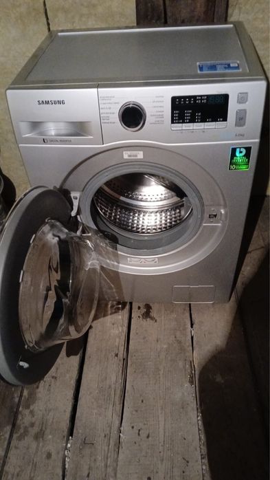 Продам стиральную машину автомат