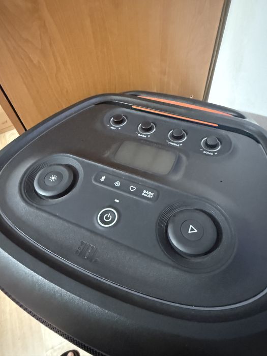 Vand boxa jbl partybox 1110w ultimate