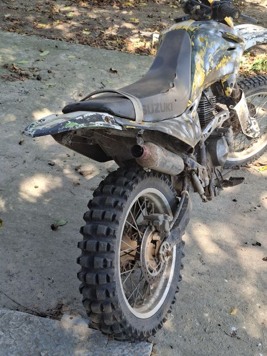 Suzuki,dr 125c..