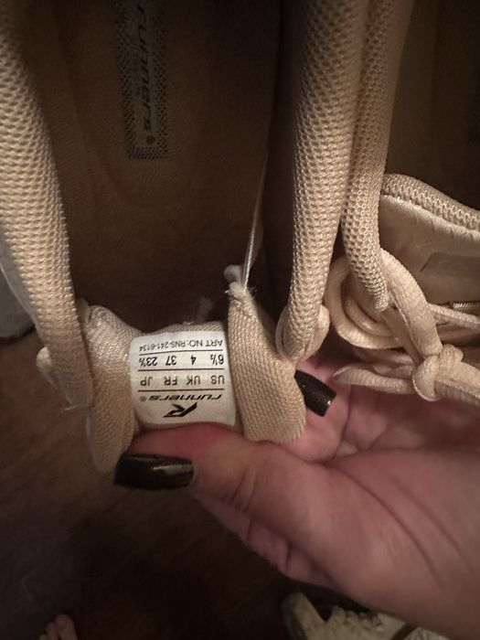 Продам кроссовки, 37 размер.