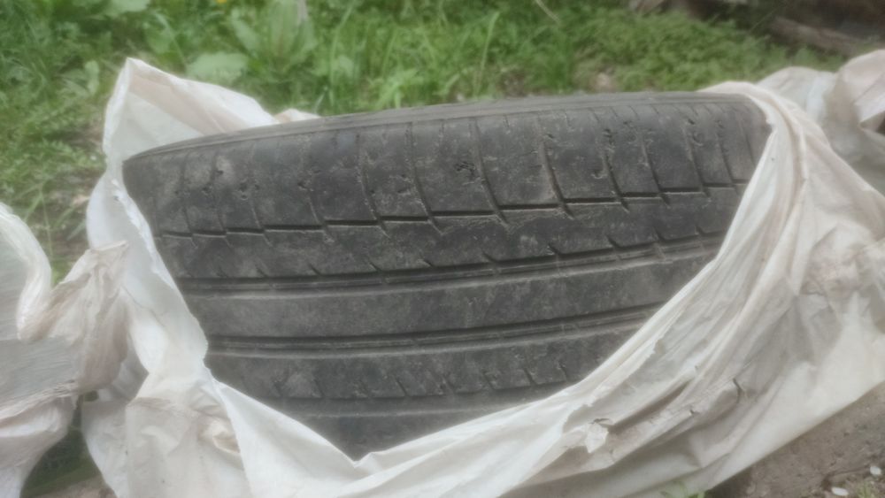 Резина 235/43/18