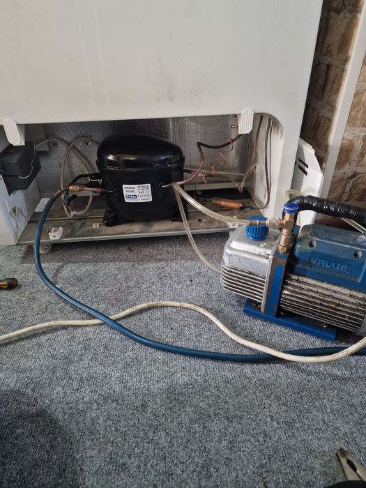 Ремонт холодильников