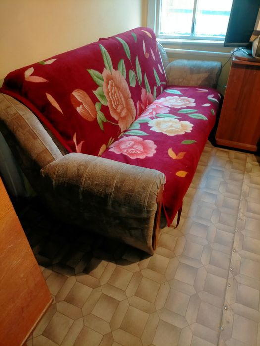 Отдам диван обменяю на фрукты