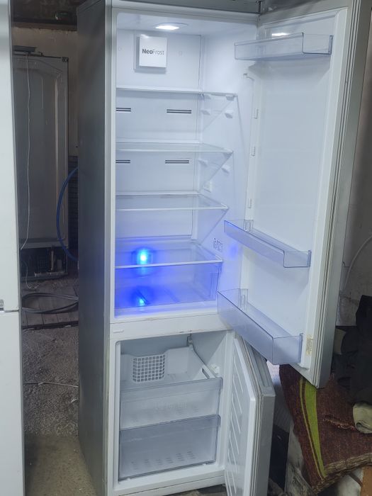 Продам холодильник веко.