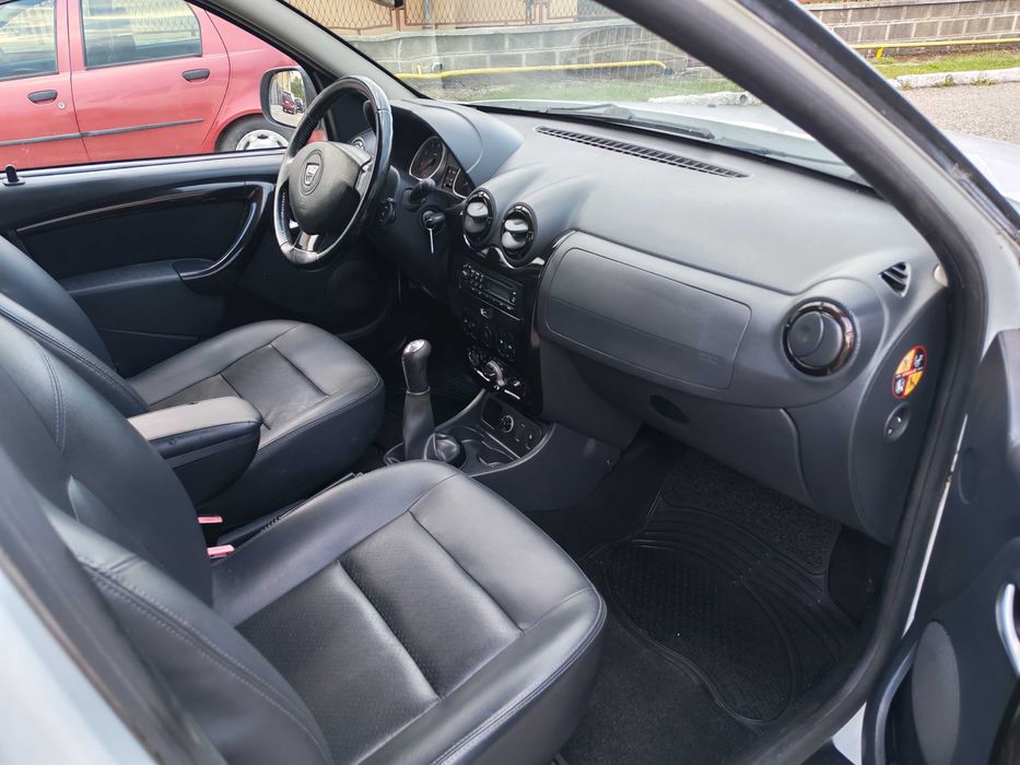Dacia Duster 1.6 benzină, 105 CP, Climă, Euro 5