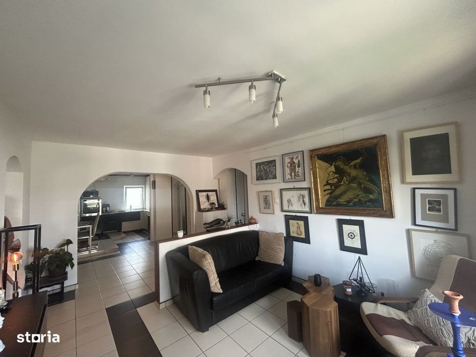 Apartament spatios cu 3 dormitoare+living zona Plopilor, aproape de BT — fotografia 1