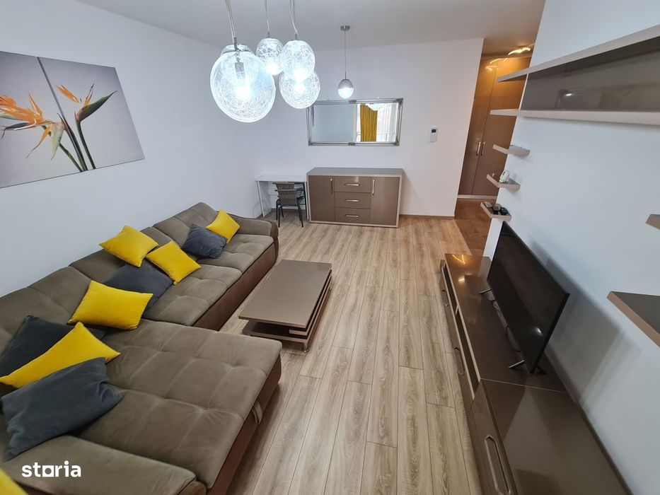 Inchiriez ap. 2 camere ADORA PARK LUX, Decomandat, Smart Tv Parcare!