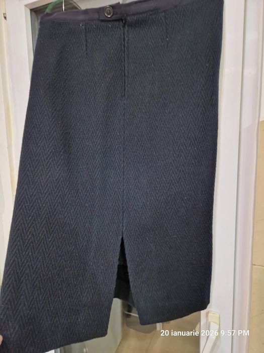 Fustă de stofă lănă,plisată groase