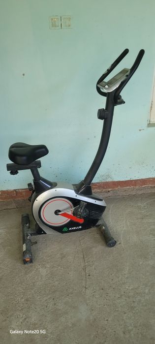 Велотренажер сотилади