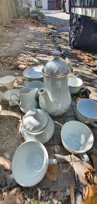 Порцеланови сервизи за чай и кафе