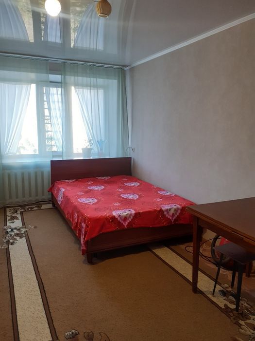 Продам двухкомнатную.