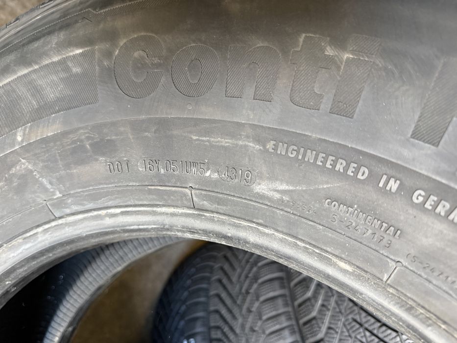 2 anvelope camion directie 315/70/22.5 , Continental , 11 mm !