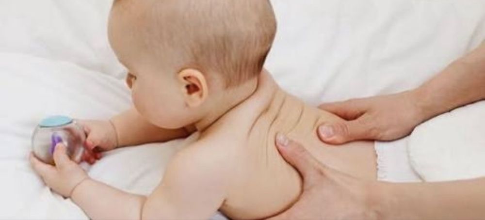 Балаларға массаж жасаймын,