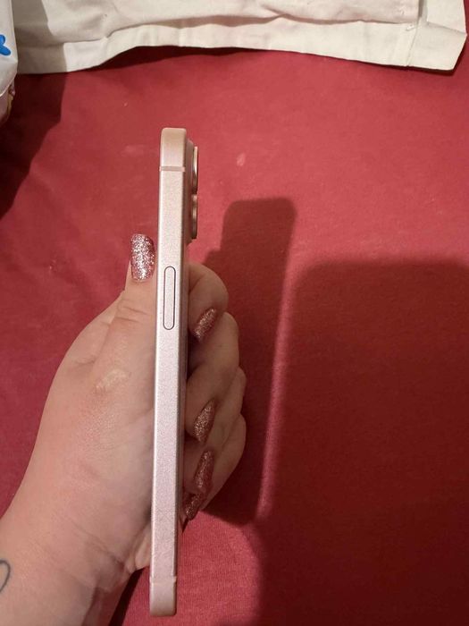 iPhone 15 128GB Pink - 82% Батерия