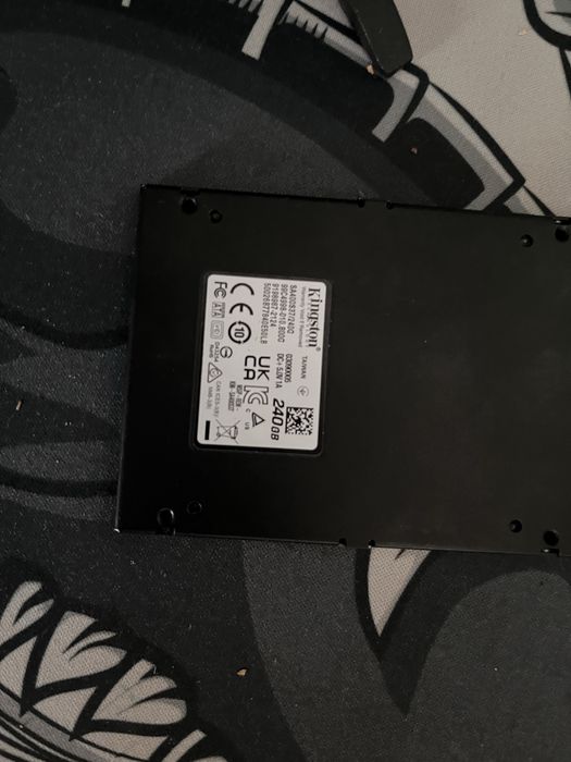 Продается Kingston