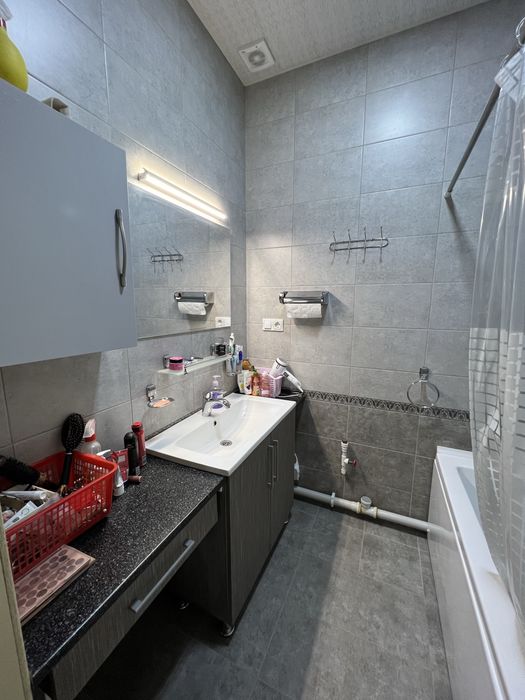 Продается 5 комнатная квартира г.Бухара.