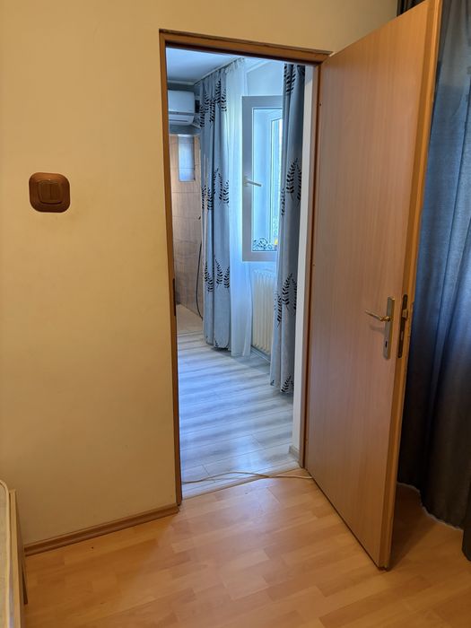 Proprietar-Vand apartament in Trivale,complex 1