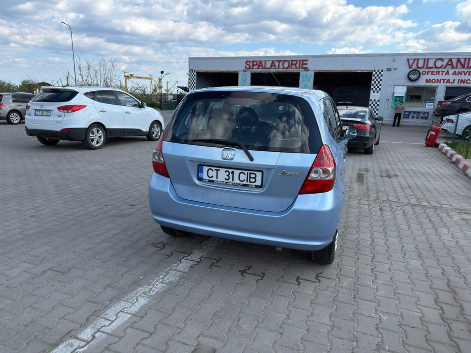 Mașina de vânzare!