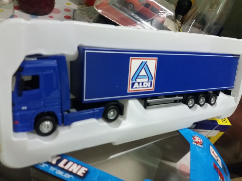 КАМИОНИ 1.50 трактор