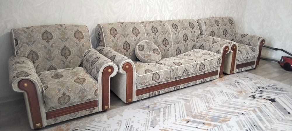 Отдам бесплатно. Кому надо